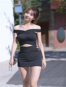 惊艳的她
