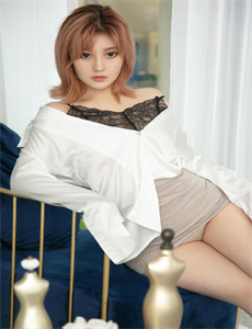 小鹤多姨